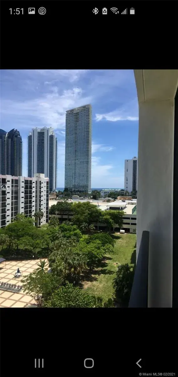 1 bedroom 1 bath Residential Lease for rent at 16919 N Bay Rd # 902, Sunny Isles Beach FL 33160