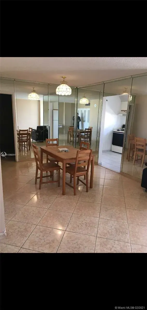16919 N Bay Rd # 902, Sunny Isles Beach FL 33160
