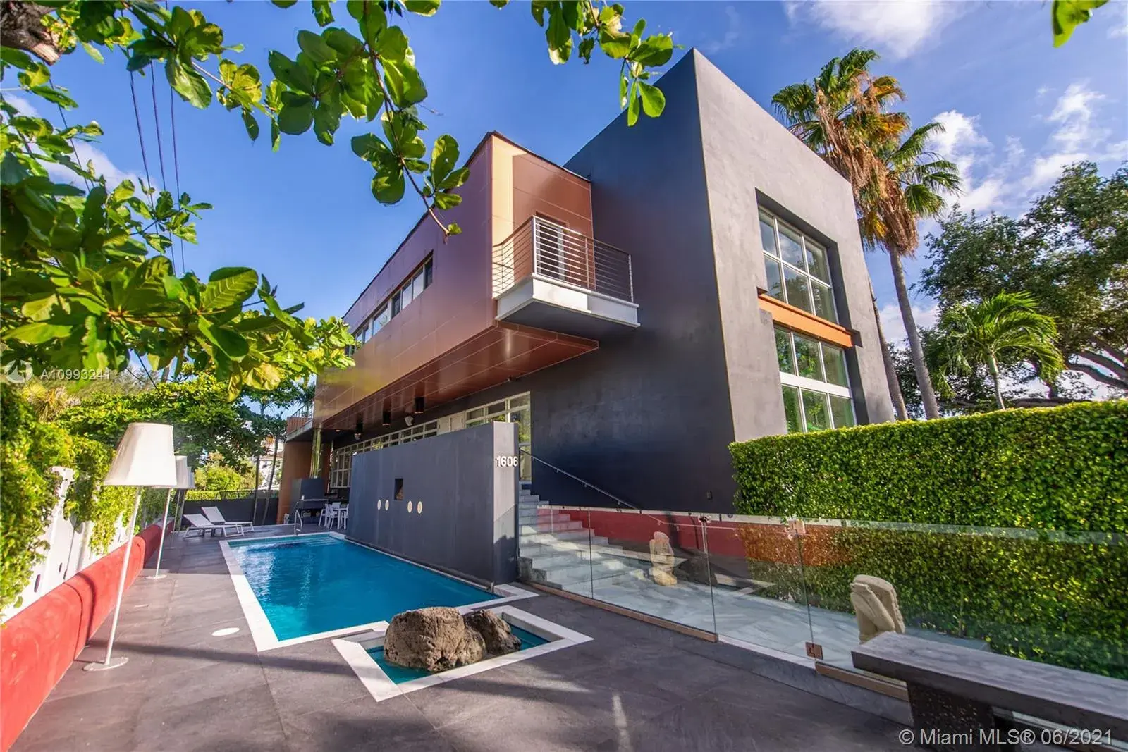 7 bedroom 6 bath Residential Lease for rent at 1606 S Bayshore Dr, Miami FL 33133