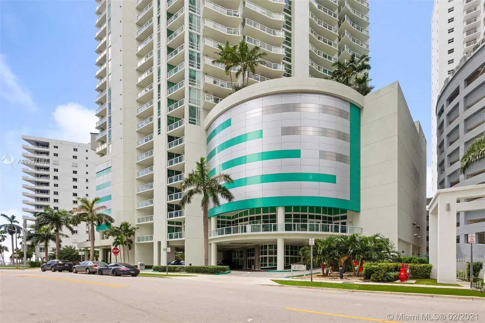 218 SE 14th St # 802, Miami FL 33131