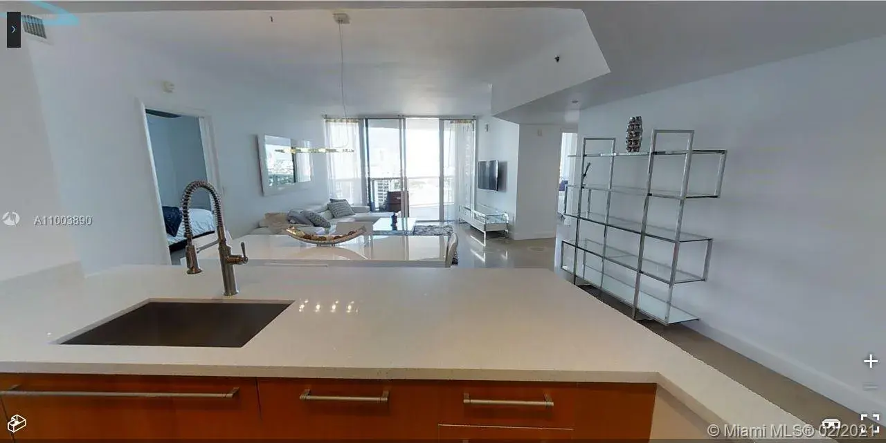 400 Alton Rd # 1709, Miami Beach FL 33139