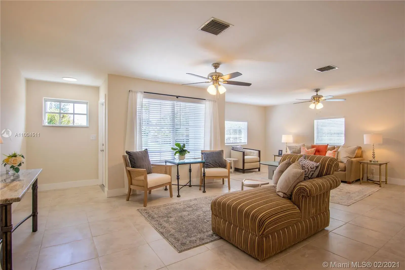 421 NE 39th St, Deerfield Beach FL 33064