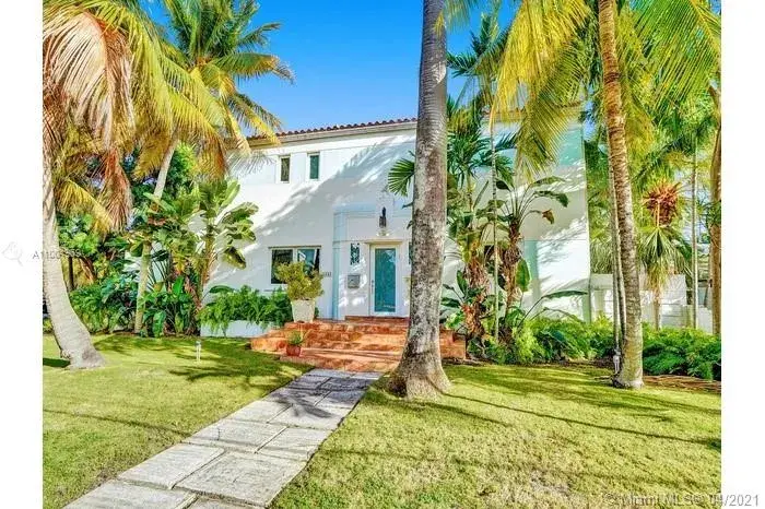 4585 Alton Rd, Miami Beach FL 33140