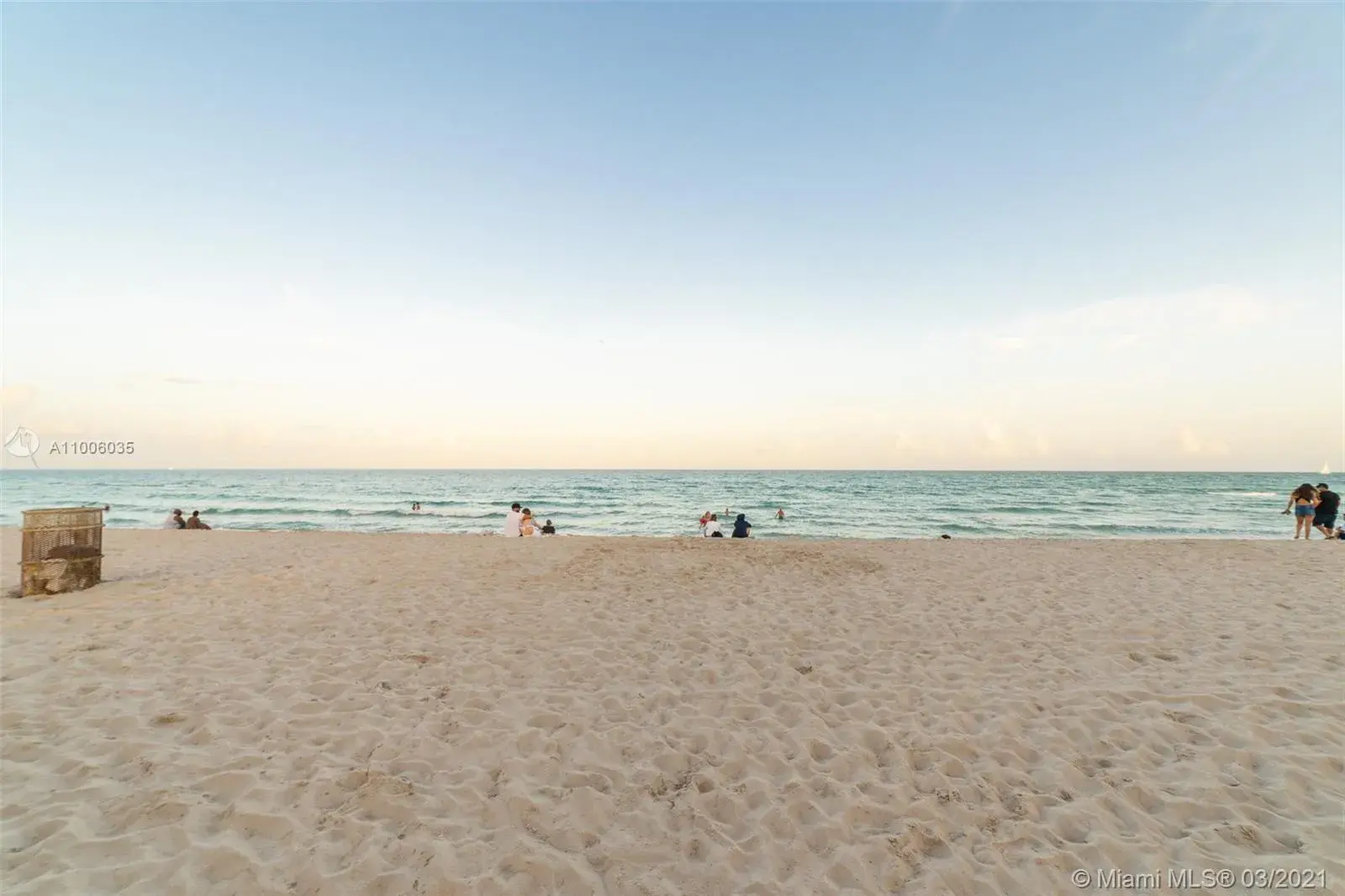 5445 Collins Ave # 1520, Miami Beach FL 33140
