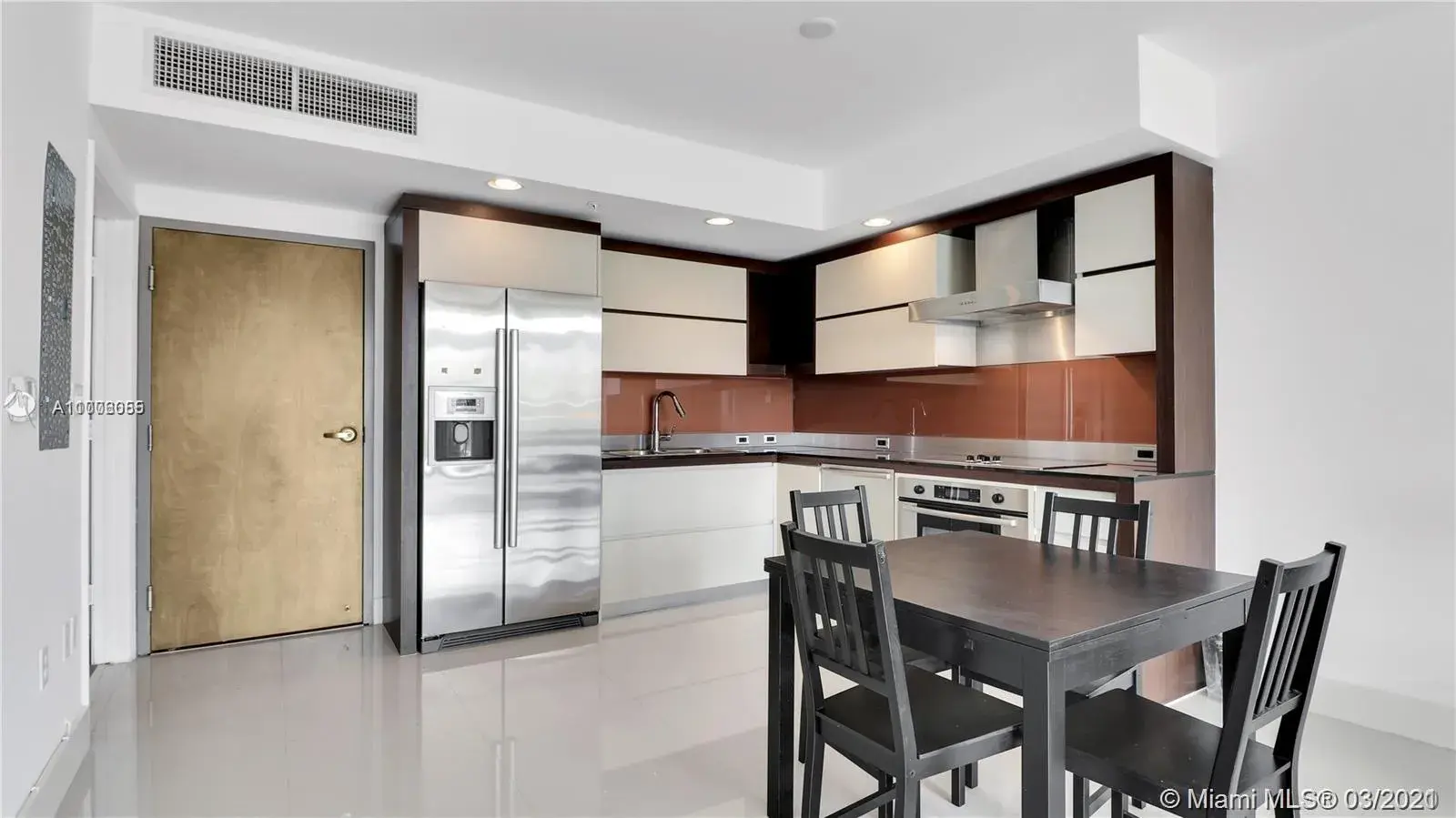 2155 Washington Ct # 303, Miami Beach FL 33139