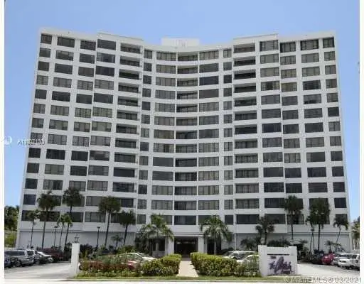 2 bedroom 2 bath for sale at 3505 S Ocean Dr # 905, Hollywood FL 33019