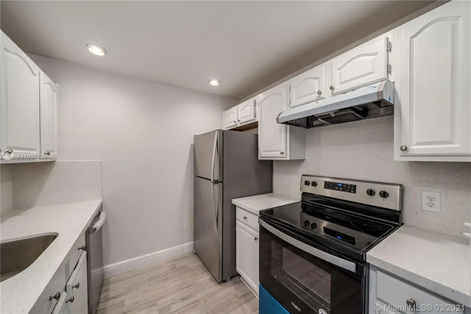300 SW 134th Way # 203E, Pembroke Pines FL 33027