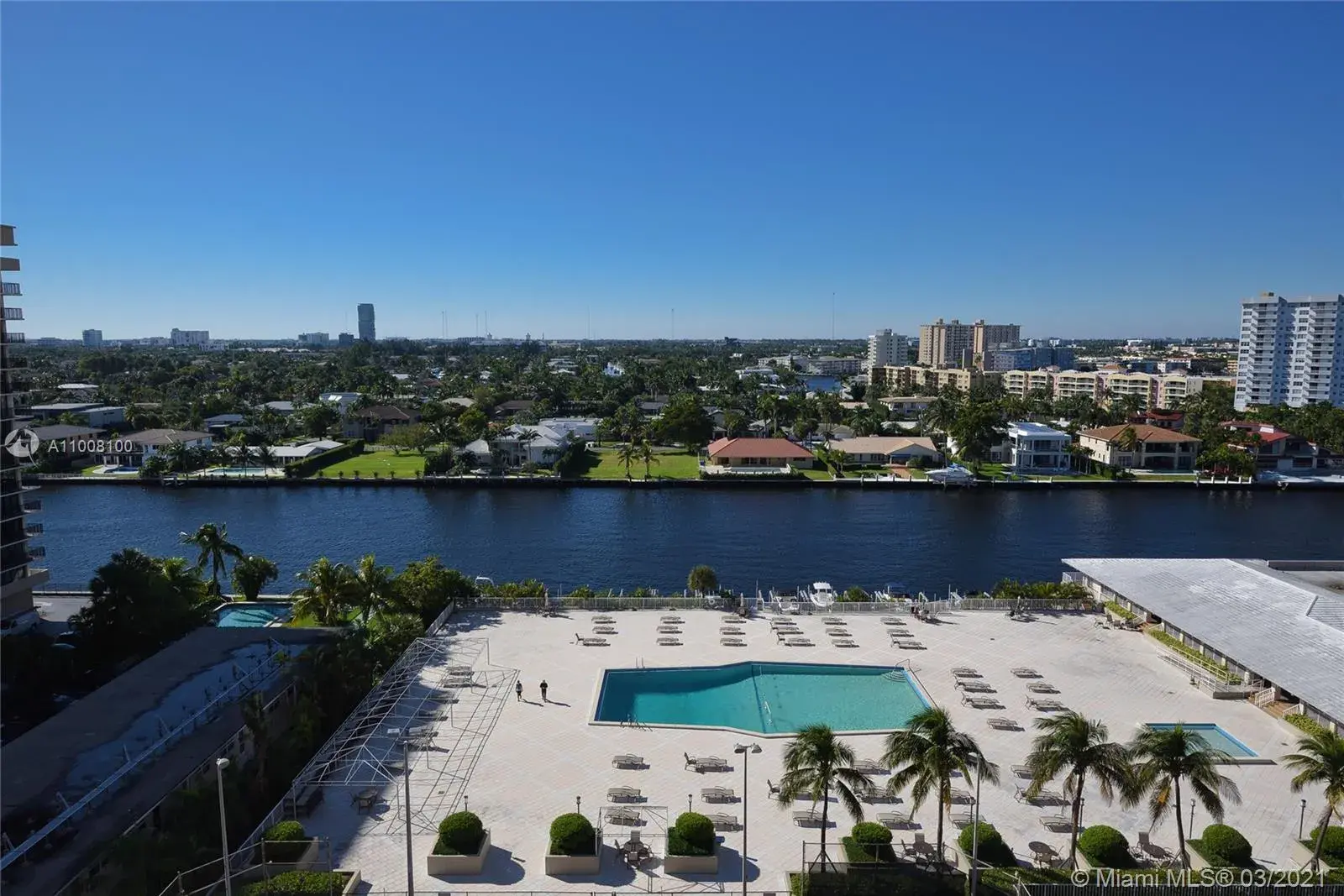 1985 S Ocean Dr # 10E, Hallandale Beach FL 33009