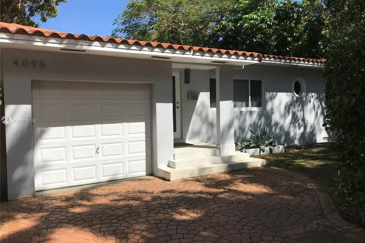 4095 Hardie Ave, Miami FL 33133