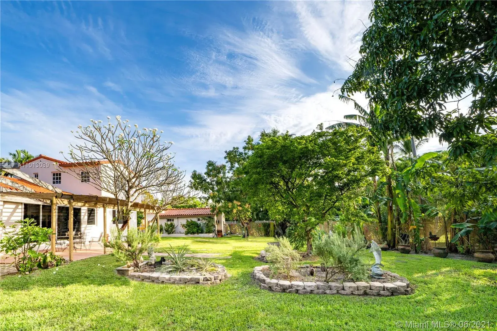 5149 Alton Rd, Miami Beach FL 33140