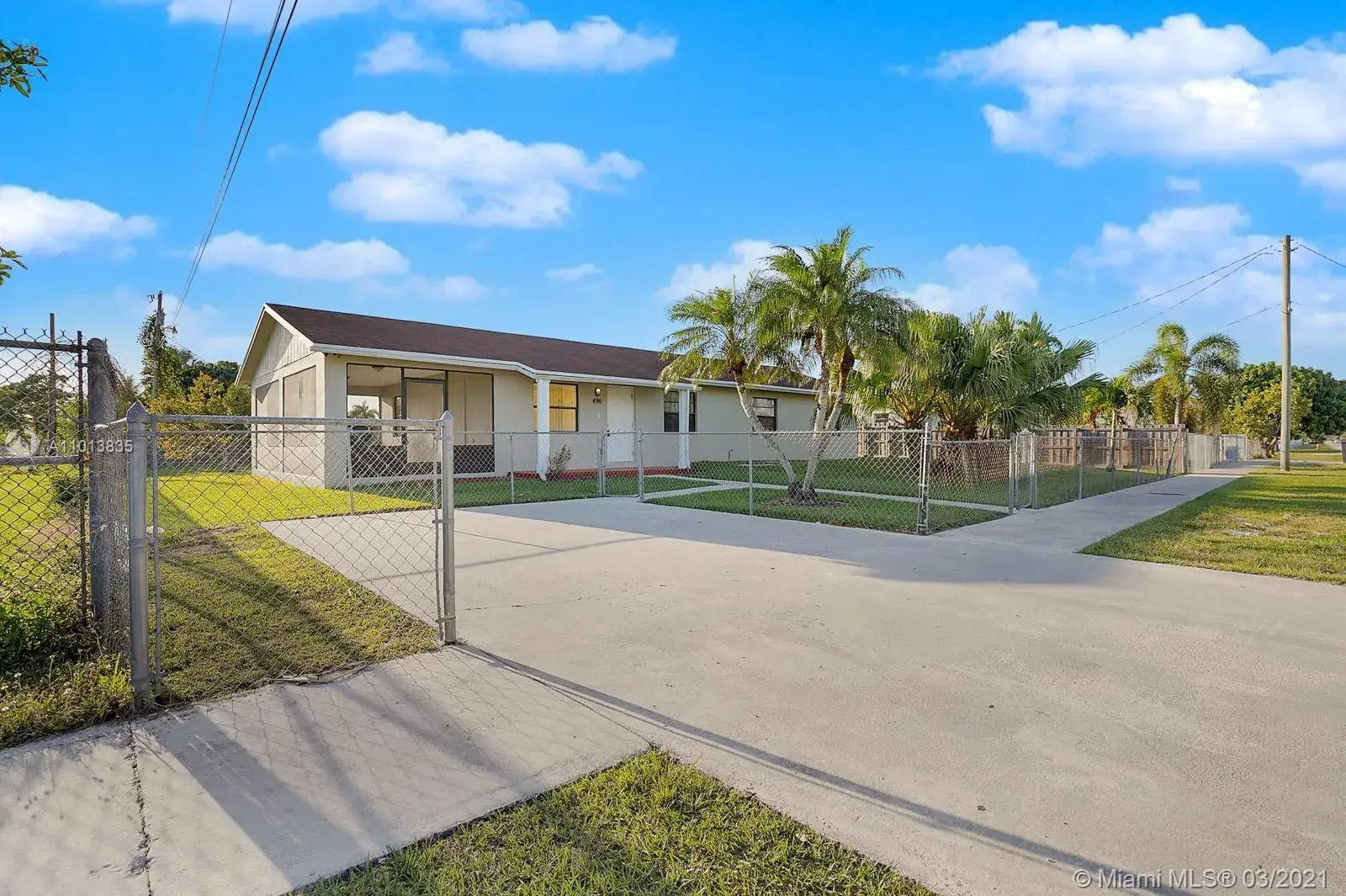 4 bedroom 2 bath for sale at 496 SW 9th Ave, Florida City FL 33034