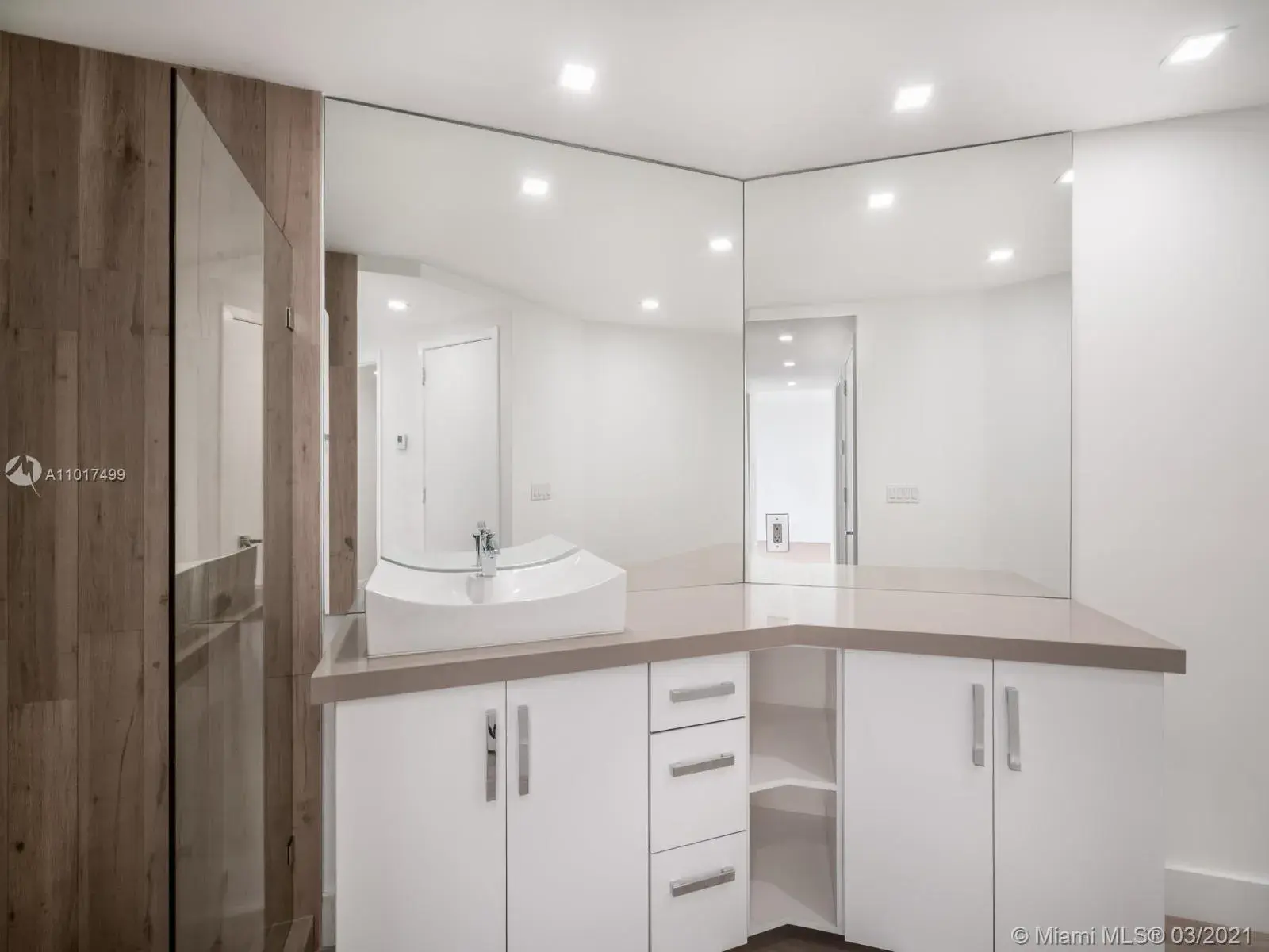 720 NE 69th St # 4W, Miami FL 33138