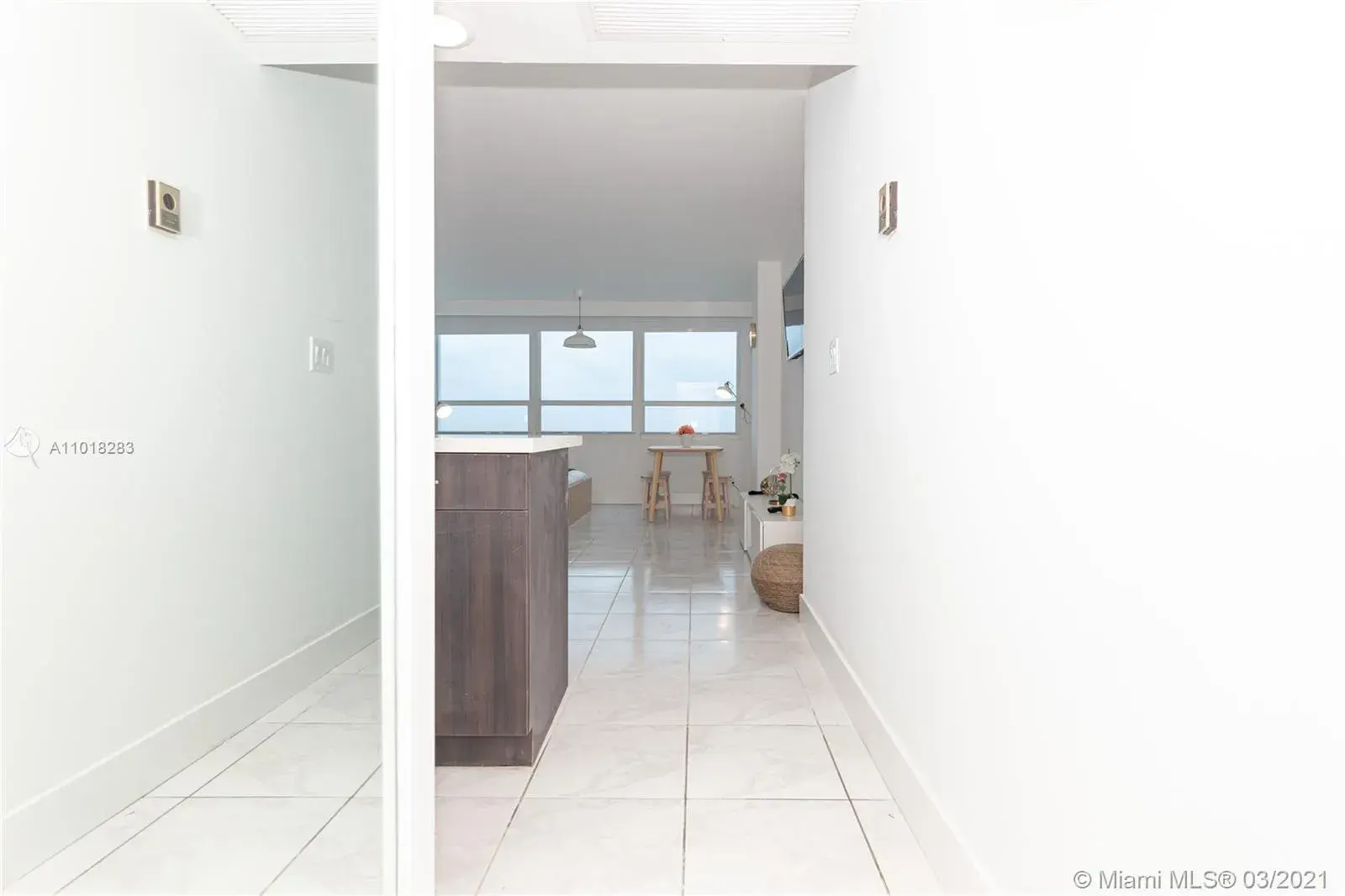 5445 Collins Ave # 822, Miami Beach FL 33140