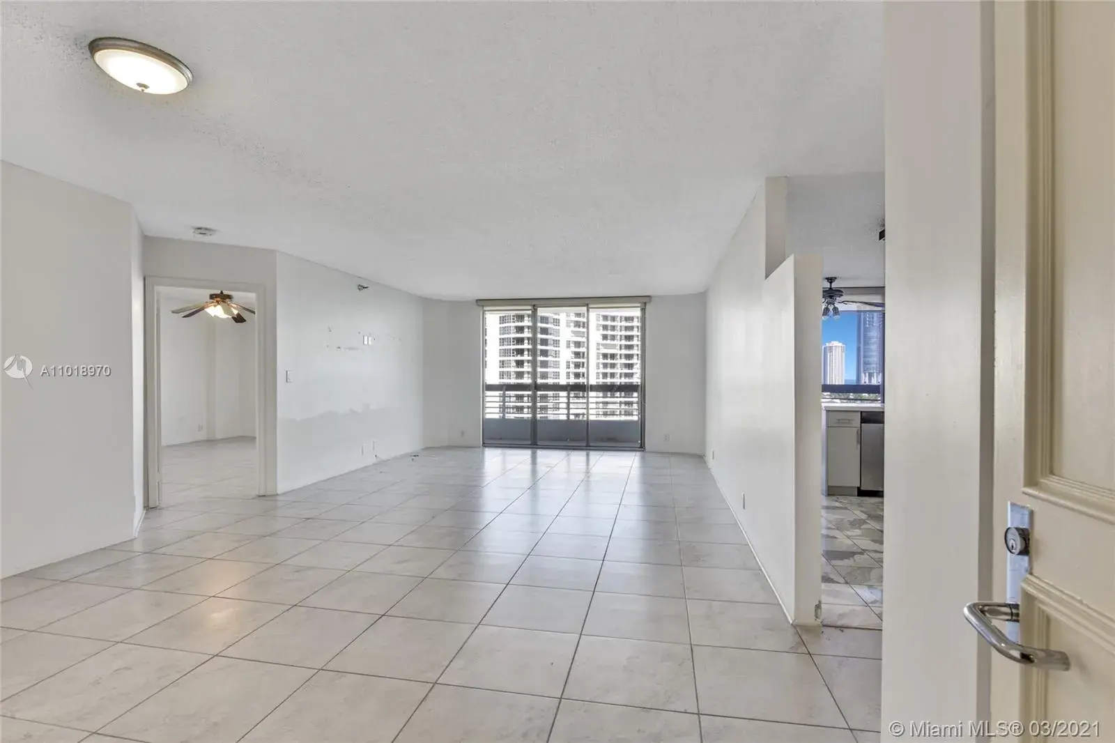 3530 Mystic Pointe Dr # 1214, Aventura FL 33180