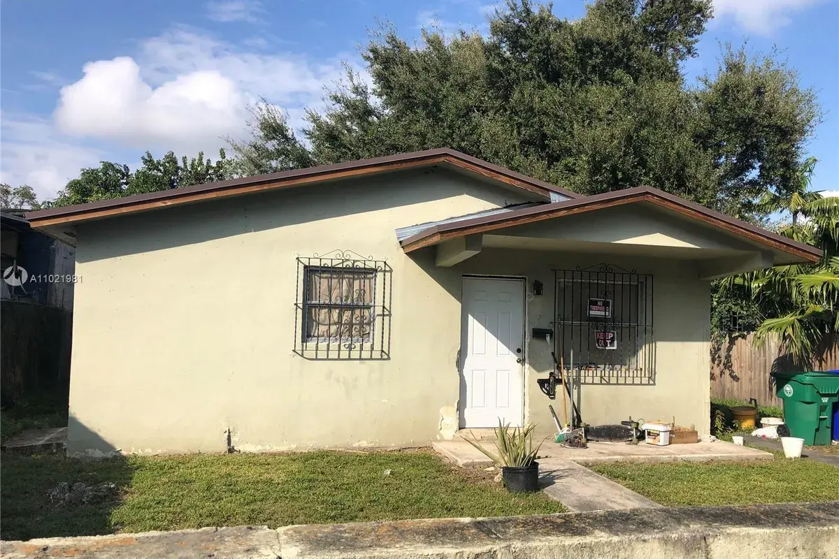 171 NW 47th St, Miami FL 33127
