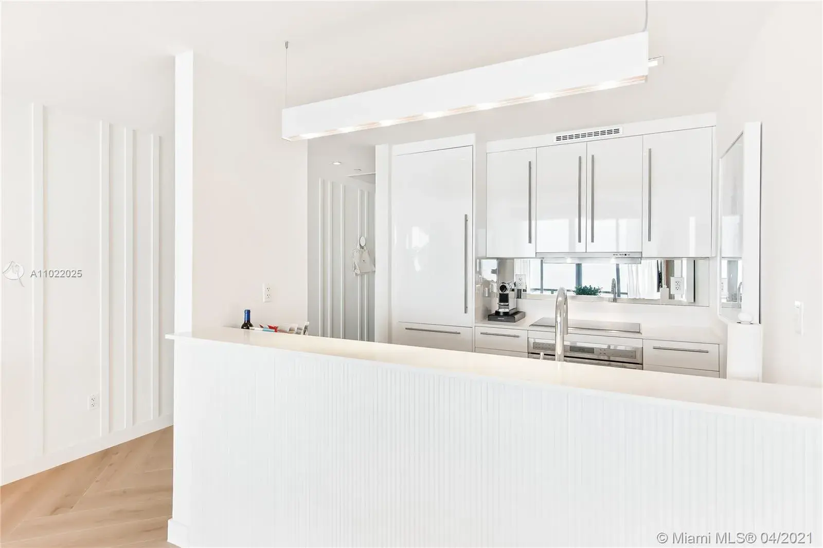 2201 Collins Ave # 1015, Miami Beach FL 33139