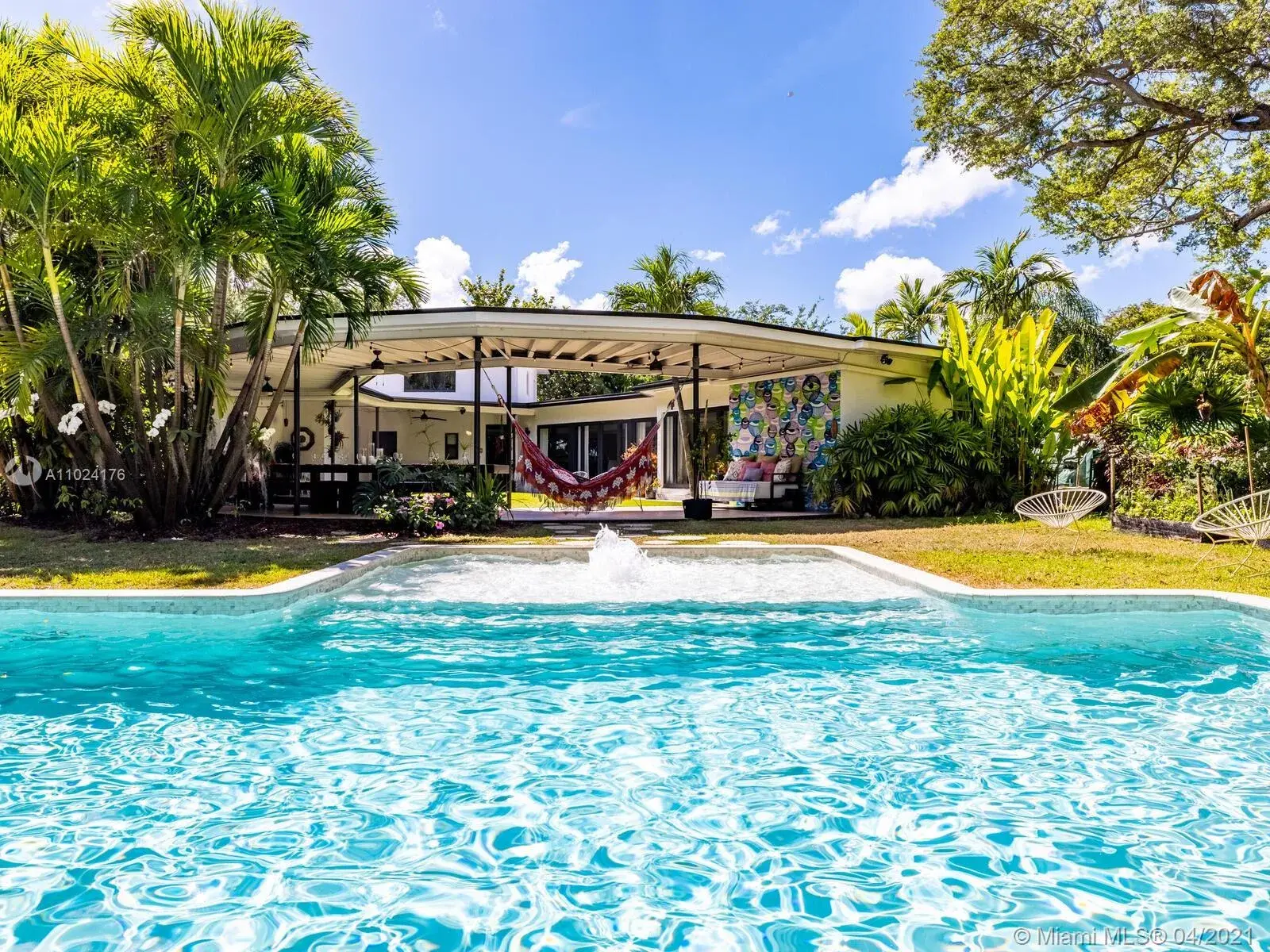 6 bedroom 4 bath Residential for sale at 500 NE 96th St, Miami Shores FL 33138