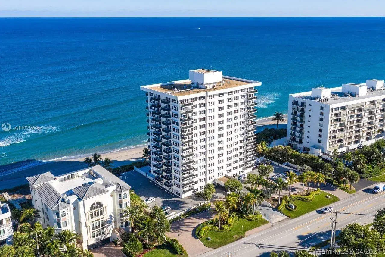 2 bedroom 2 bath Residential for sale at 2066 N Ocean Blvd, Boca Raton FL 33431