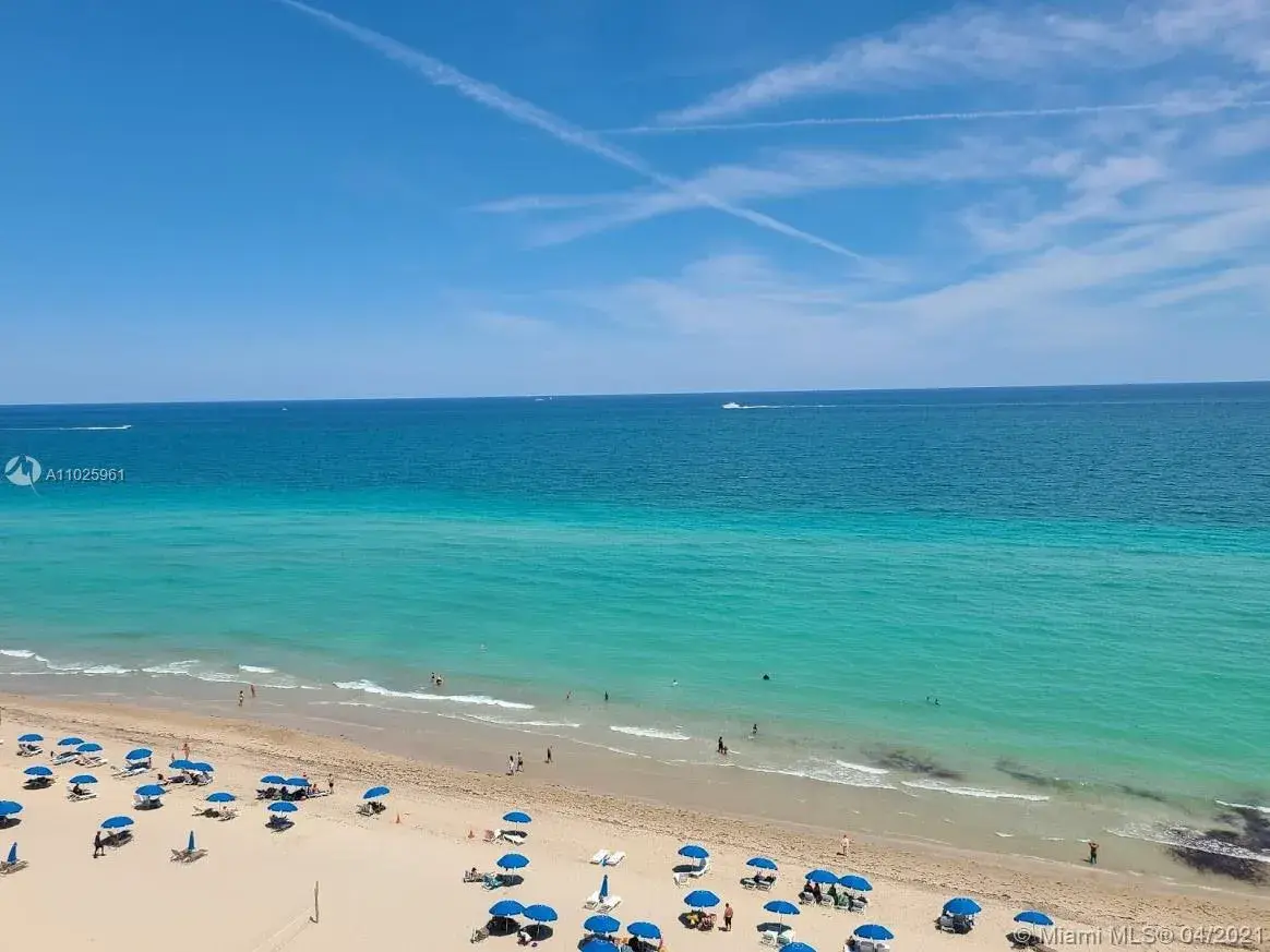 1 bedroom 1 bath Residential for sale at 2301 S Ocean Dr # 1102, Hollywood FL 33019