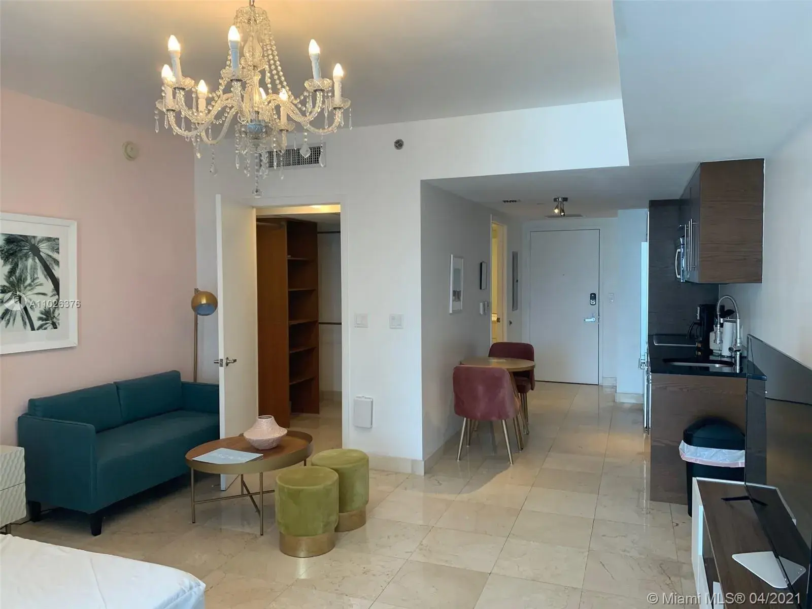 1 bath Residential for sale at 485 Brickell Ave # 2205, Miami FL 33131