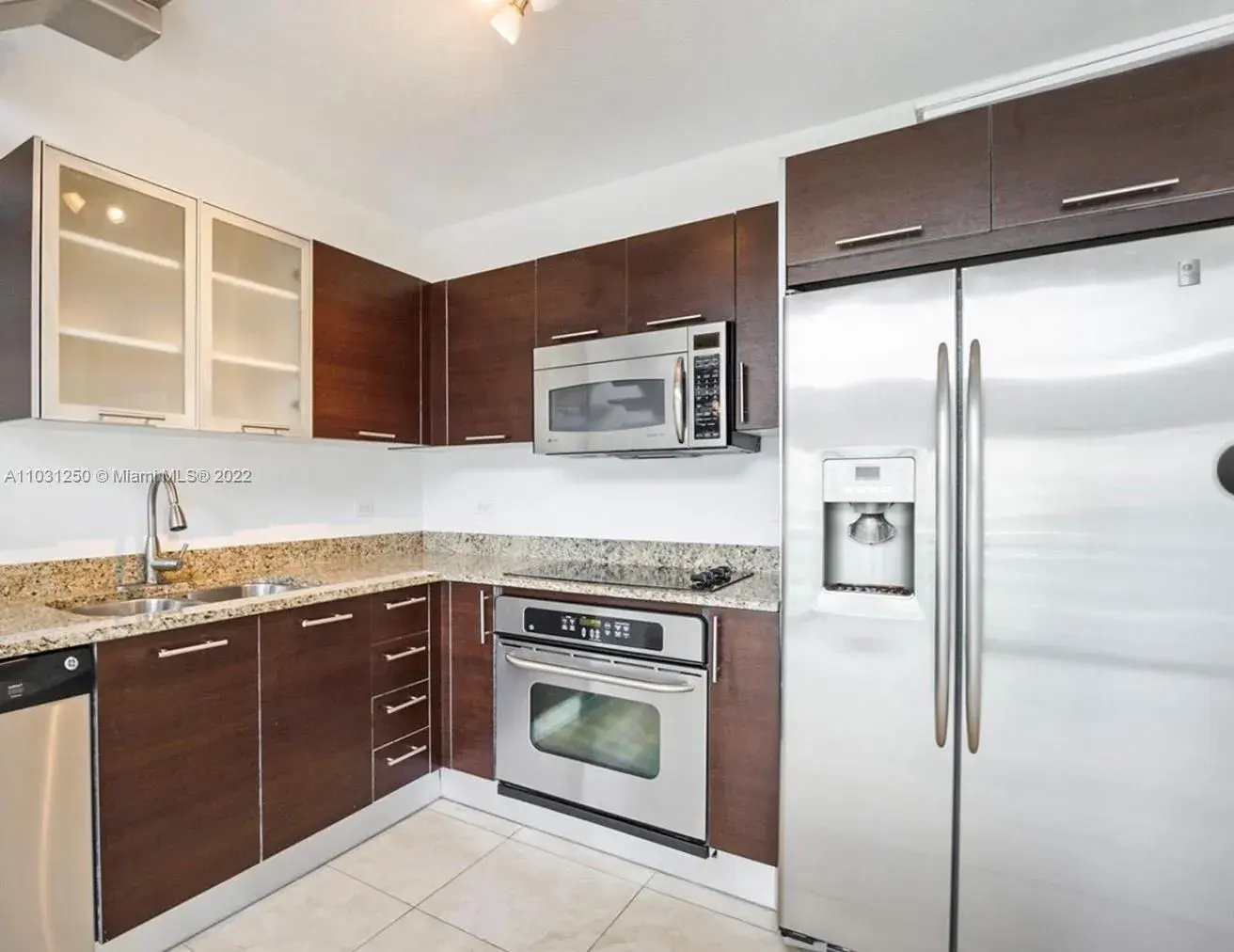 41 SE 5th St # 406, Miami FL 33131