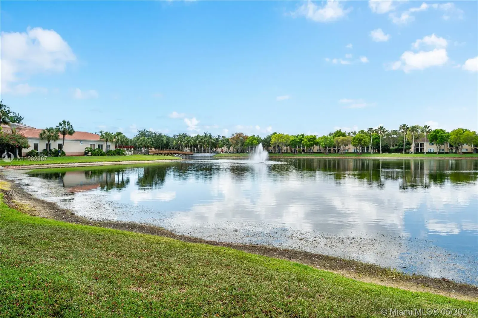 2457 Centergate Dr # 202, Miramar FL 33025