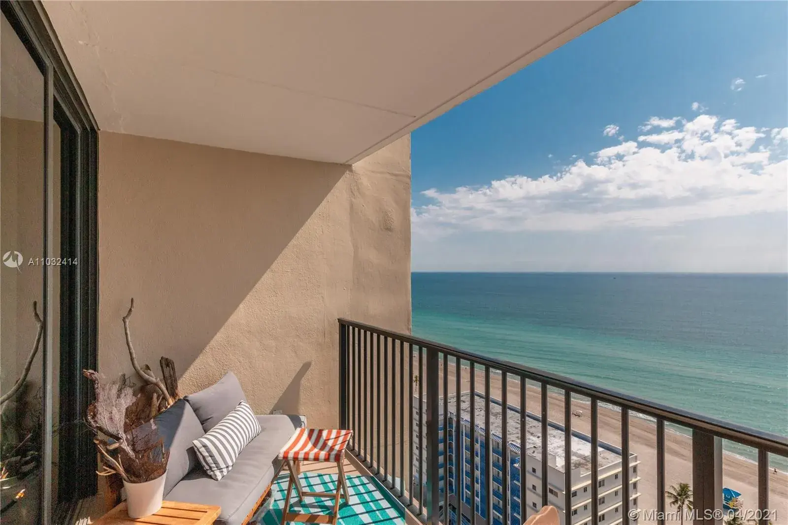 2101 S Ocean Dr # 2302, Hollywood FL 33019