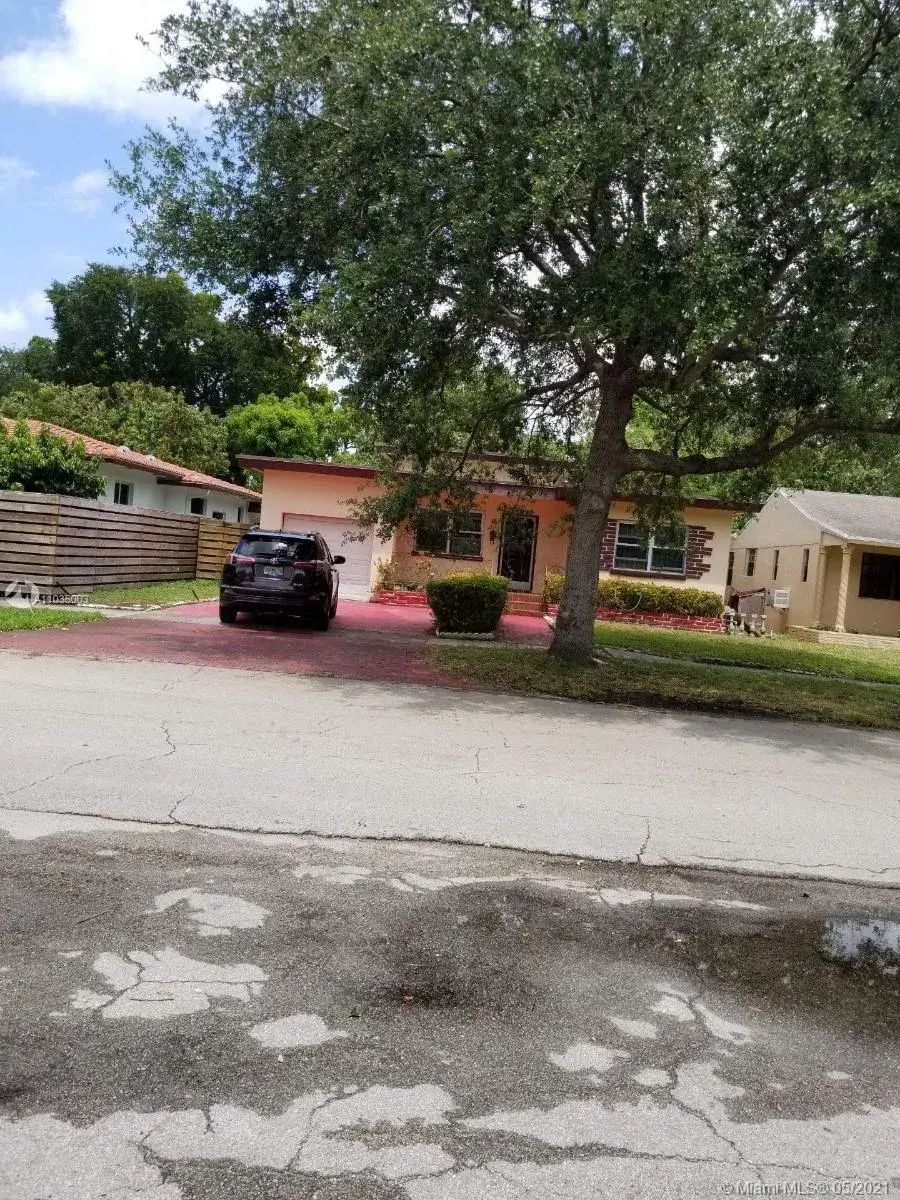3 bedroom 3 bath Residential for sale at 311 NE 90th St, El Portal FL 33138