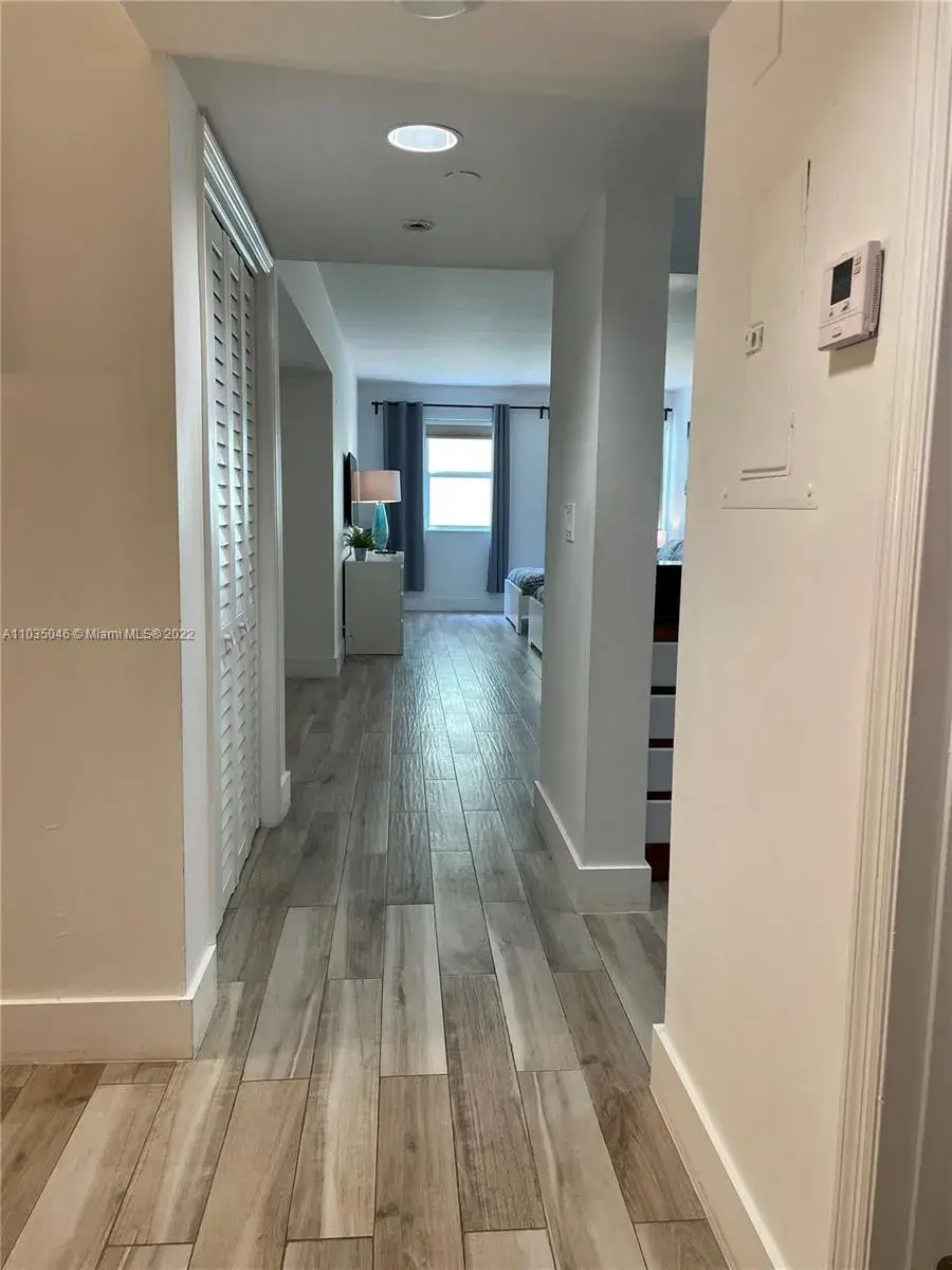 834 Ocean Dr # 406, Miami Beach FL 33139
