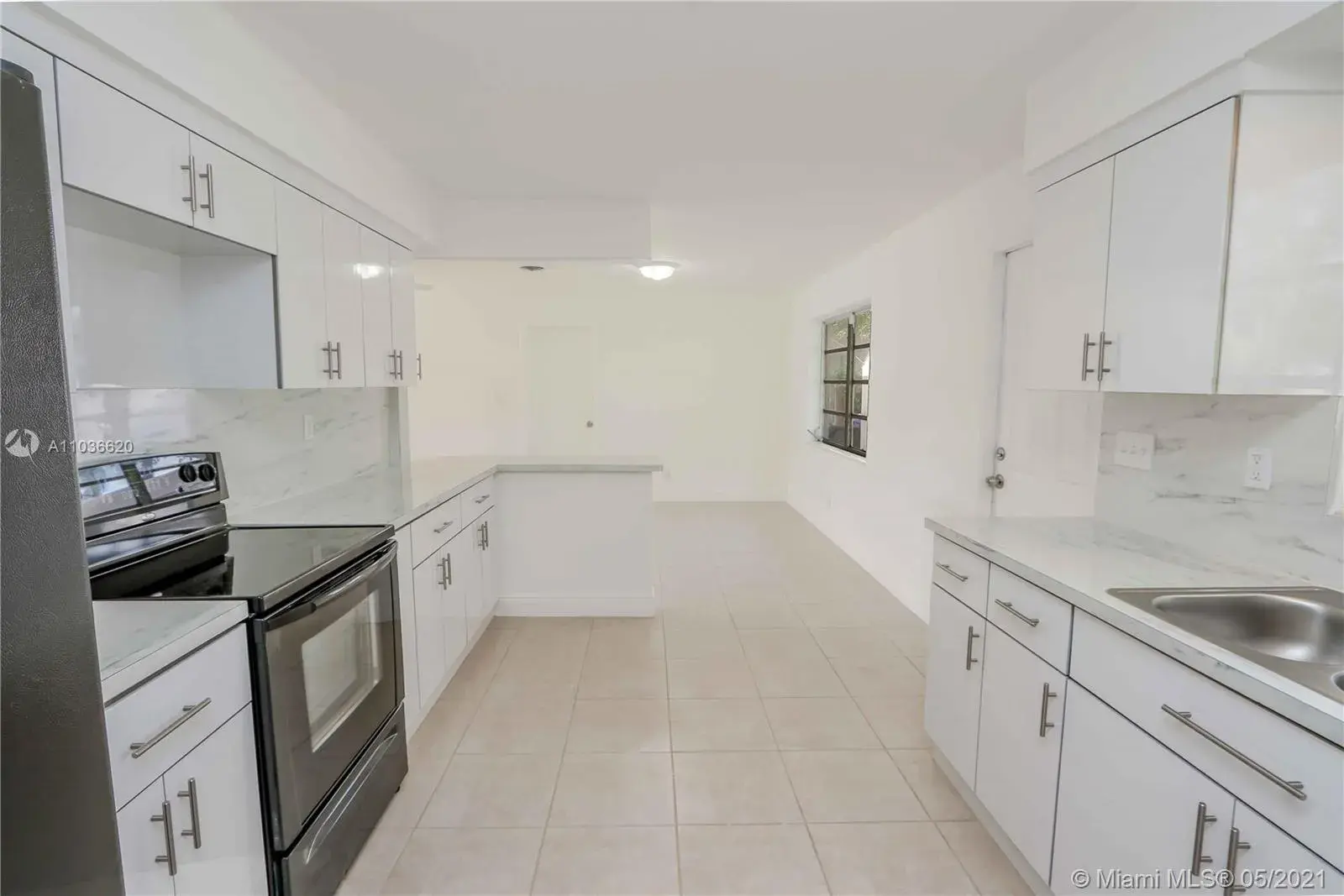 5709 Van Buren St, Hollywood FL 33023