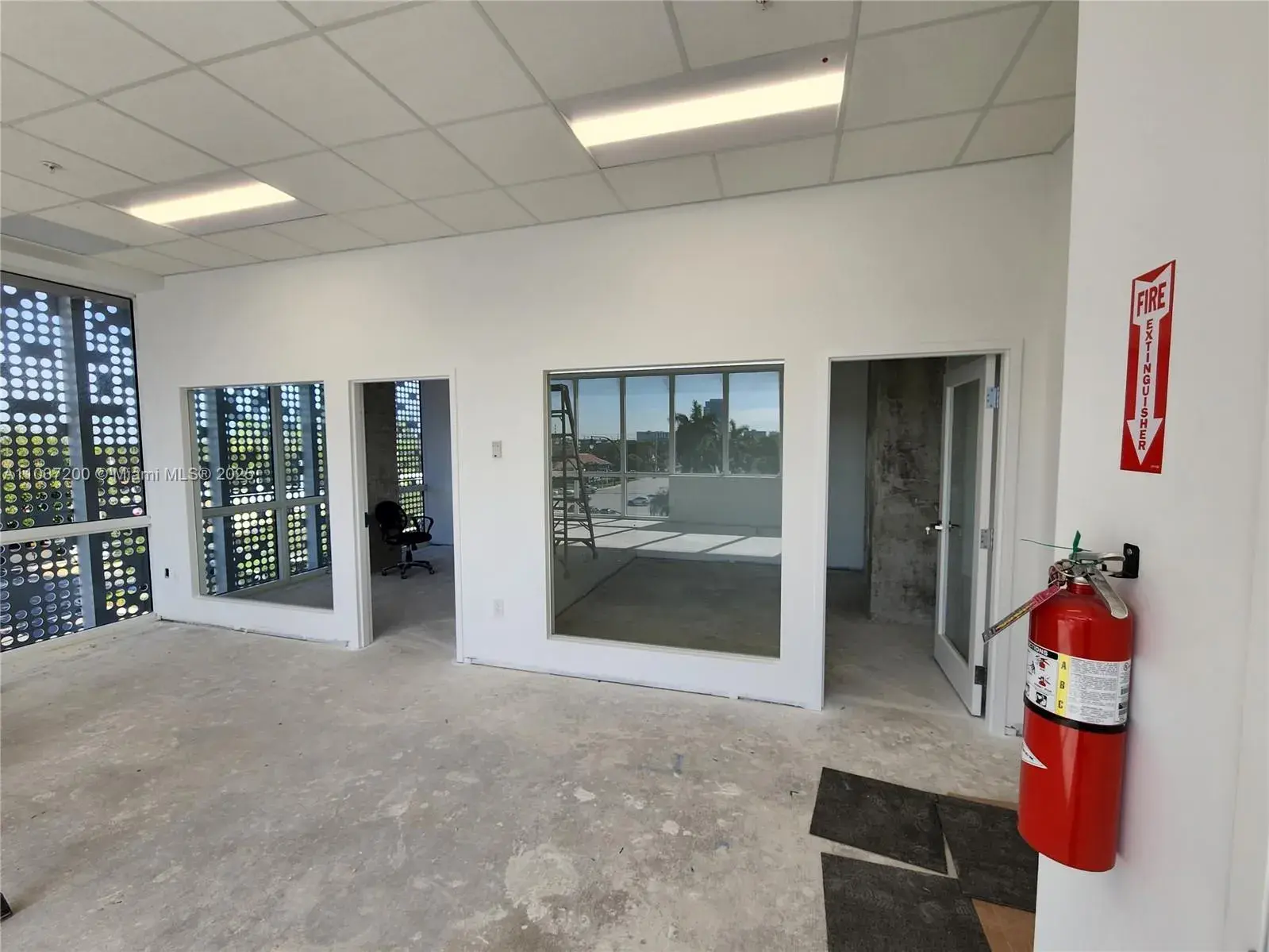 N Federal Hwy, Hallandale Beach FL 33009