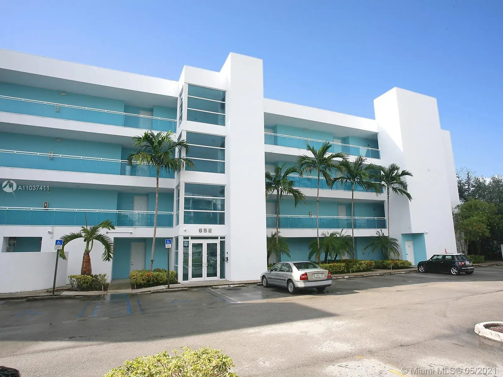 2 bedroom 2 bath Residential Lease for rent at 652 NE 63rd St # 303, Miami FL 33138