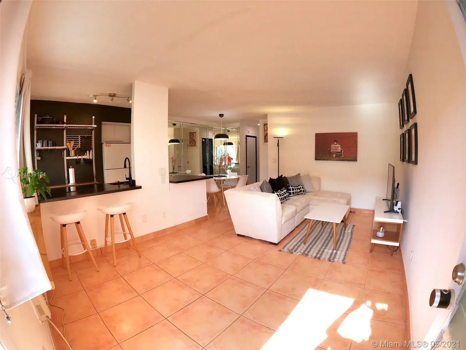1 bedroom 1 bath Residential Lease for rent at 8101 Abbott Ave # 17, Miami Beach FL 33141
