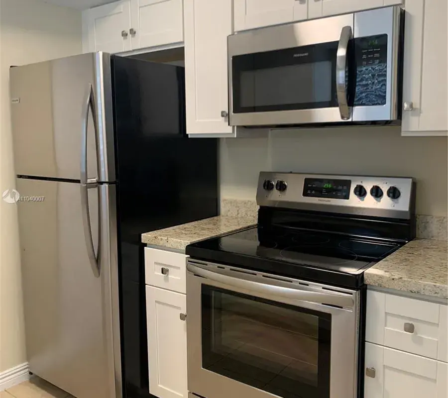 3500 Harrison St # 8, Hollywood FL 33021