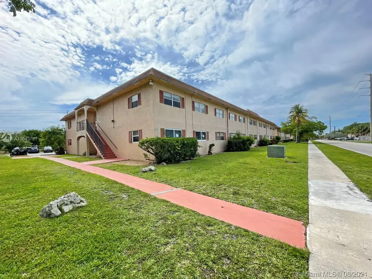 2 bedroom 1 bath Residential for sale at 500 SW 2nd Ave # 212, Boca Raton FL 33432