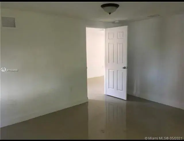 2224 Farragut St, Hollywood FL 33020