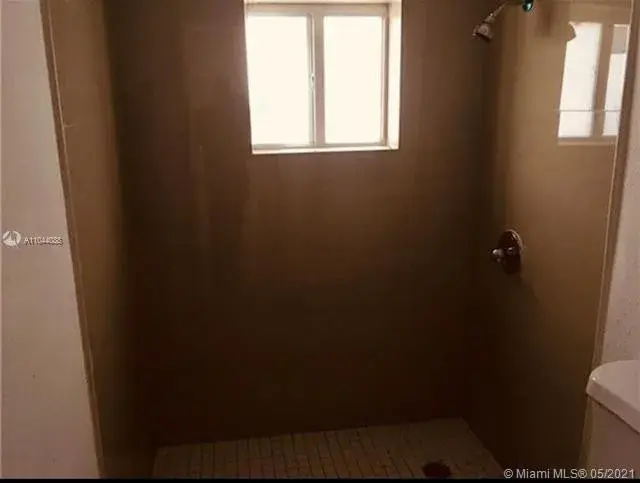 2224 Farragut St, Hollywood FL 33020