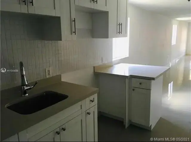 2224 Farragut St, Hollywood FL 33020