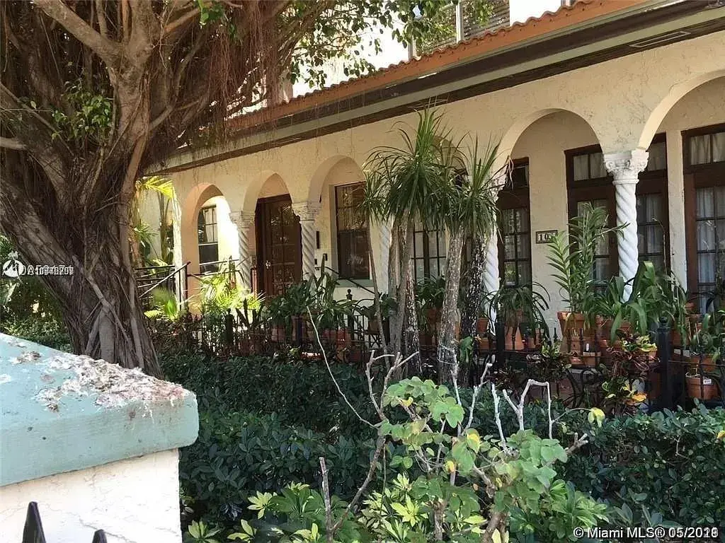 1 bedroom 1 bath Residential Lease for rent at 934 Michigan Ave # 208, Miami Beach FL 33139