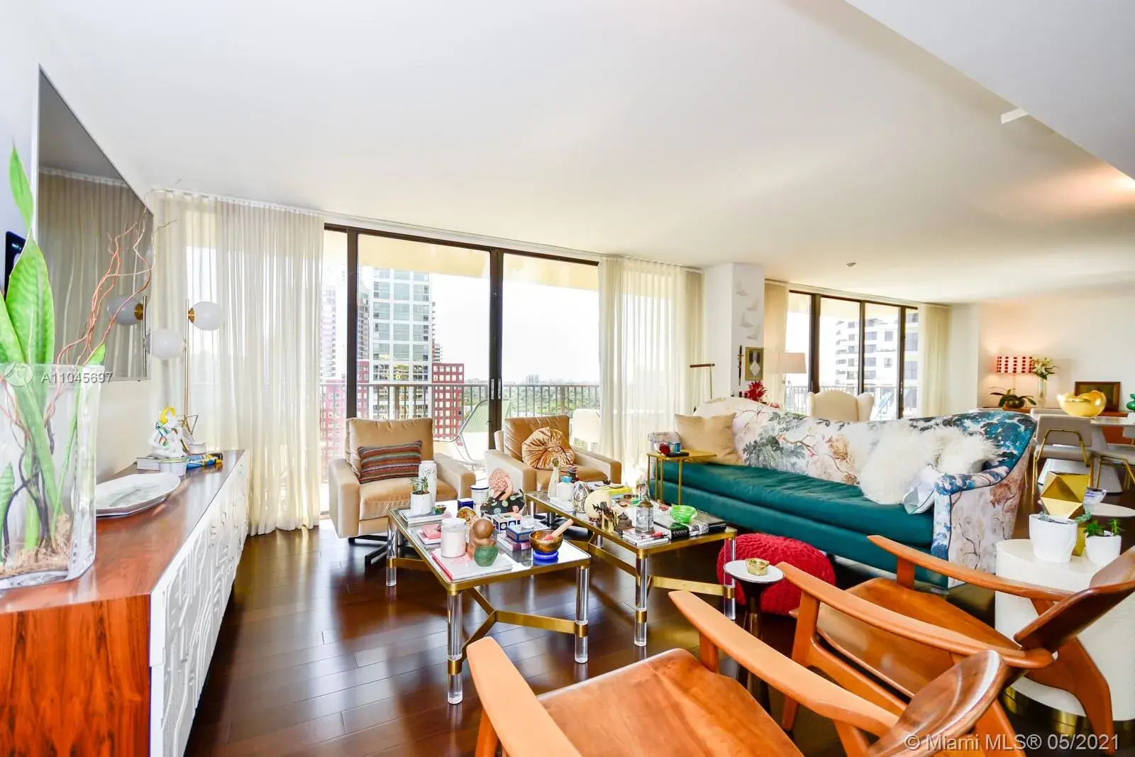 1450 Brickell Bay Dr # 1907, Miami FL 33131