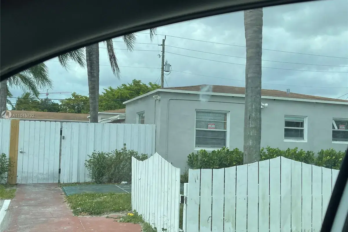 1842 Johnson St # 1, Hollywood FL 33020