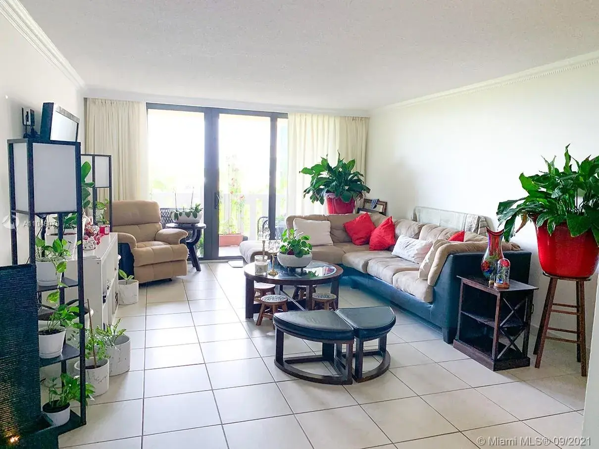 1121 Crandon Blvd # D404, Key Biscayne FL 33149