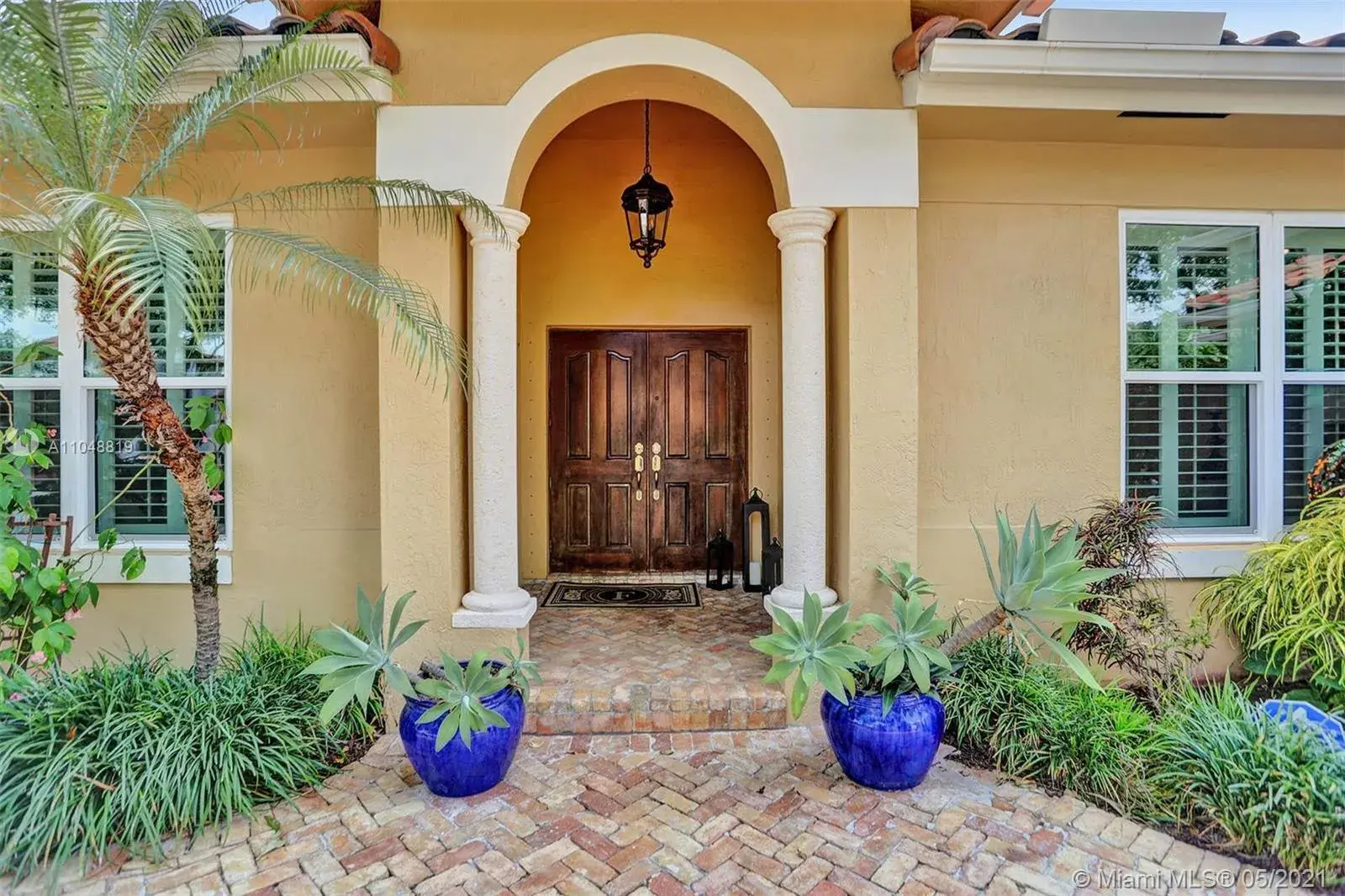 15545 NW 82nd Pl, Miami Lakes FL 33016