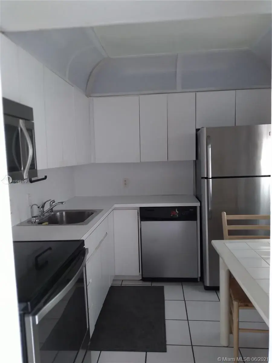 20500 W Country Club Dr # 814, Aventura FL 33180
