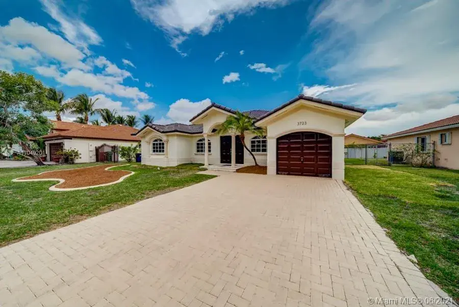 3723 SW 150th Ct, Miami FL 33185