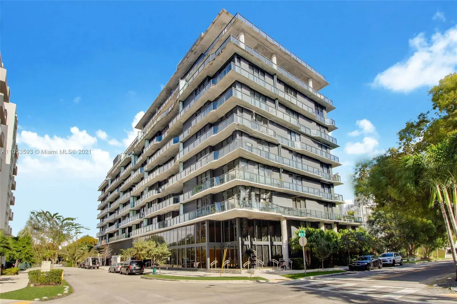 1 bedroom 1 bath Residential Lease for rent at 201 SW 17th Rd # 511, Miami FL 33129