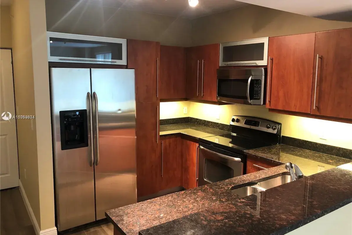7350 SW 89th St # 706S, Miami FL 33156