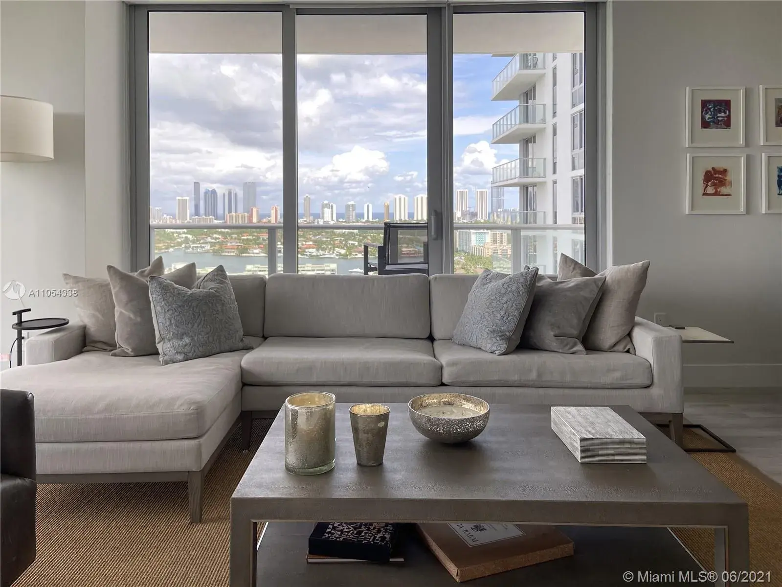 16385 Biscayne Blvd # 2107, North Miami Beach FL 33160
