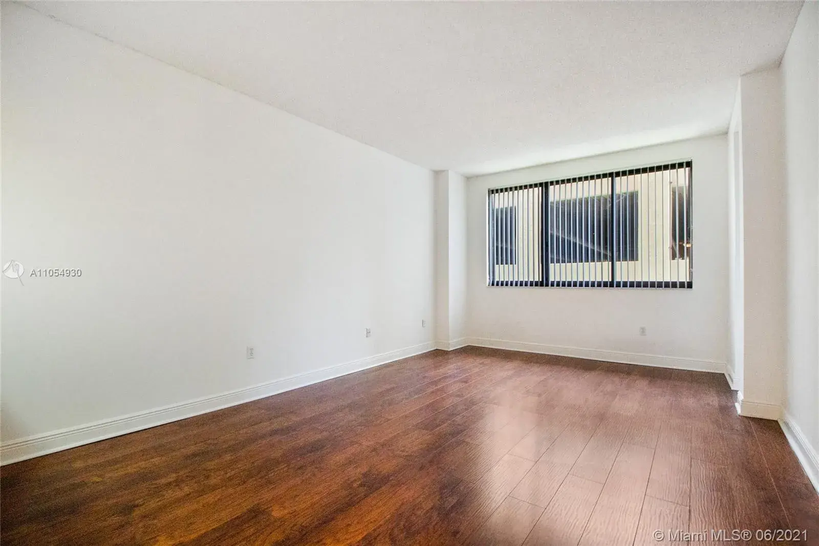 540 Brickell Key Dr # 312, Miami FL 33131
