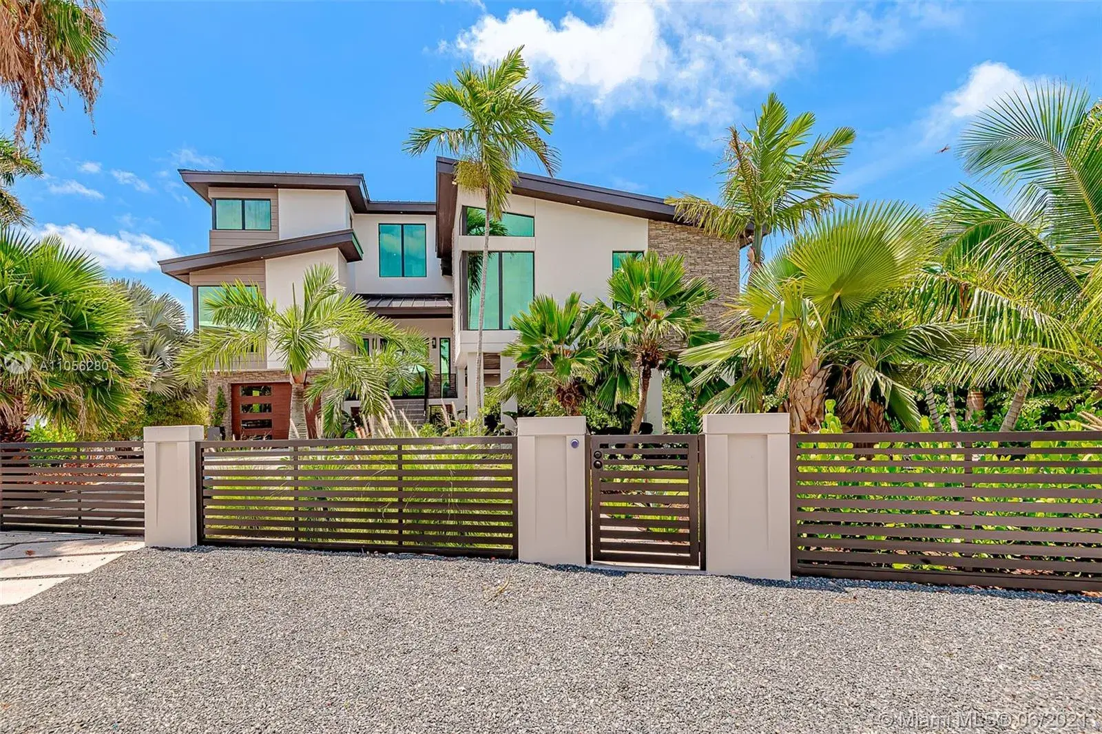 68 Mutiny Pl, Key Largo FL 33037
